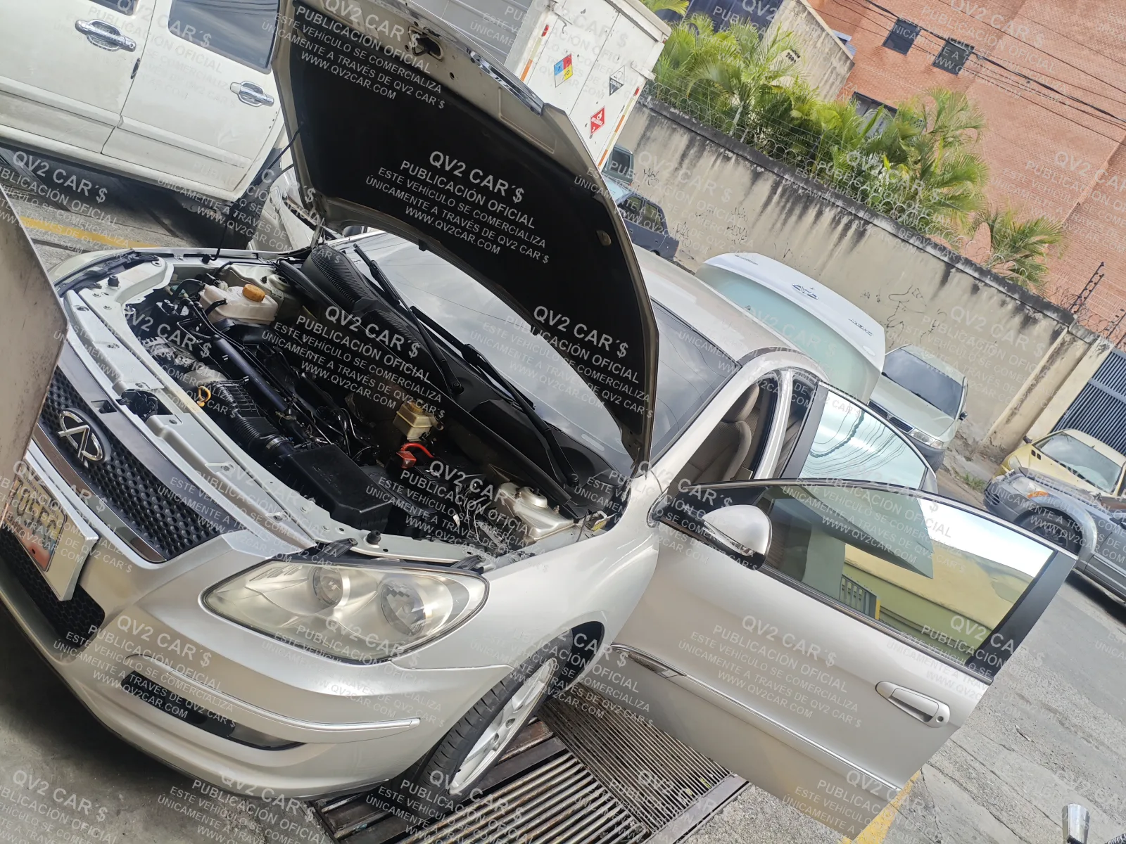 CHERY ORINOCO lateral_izquierdo
